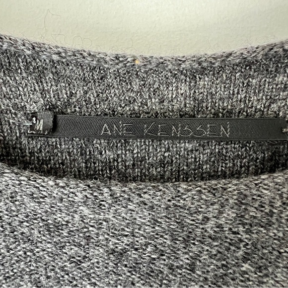 Ane Kenssen Gray and Black Two Tone Color Block Wool Crewneck Sweater - Picture 9 of 10